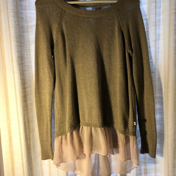 American Eagle Sweater with Layered Bottom - Picture 2 of 4